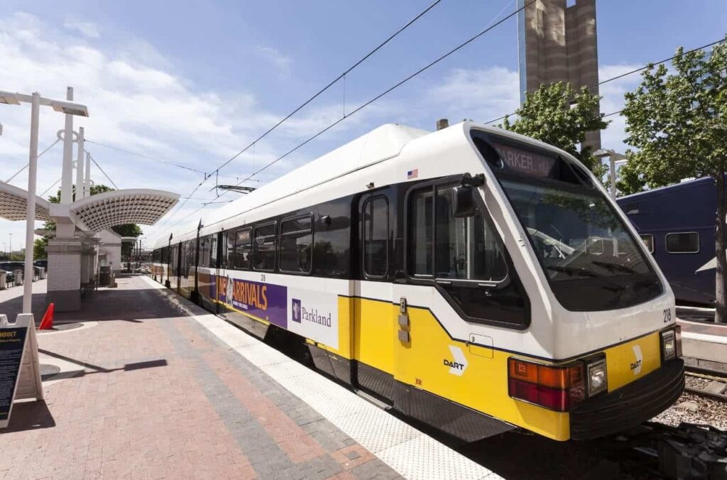 Dallas must embrace public transportation.