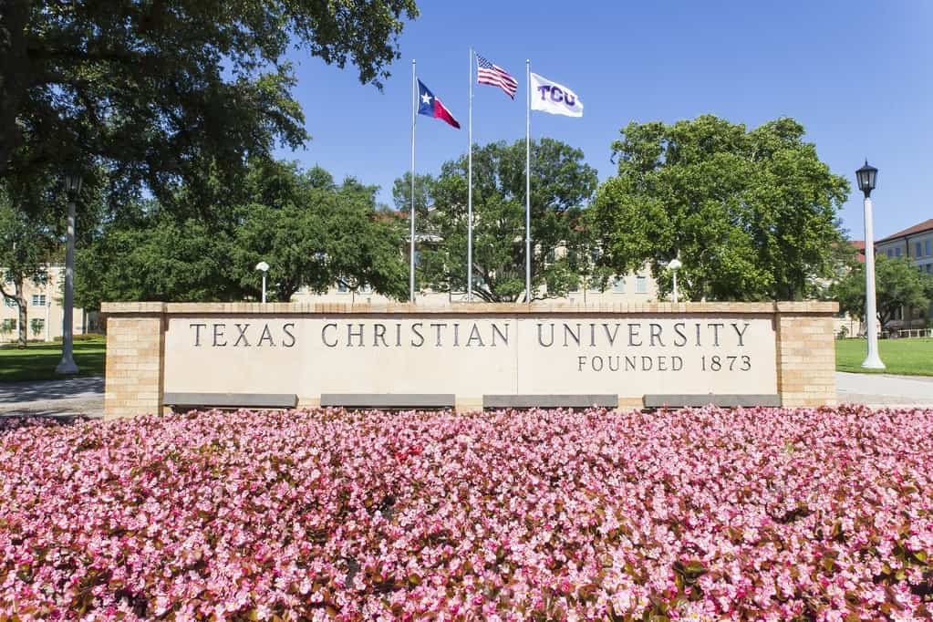 Education in Dallas vs Fort Worth