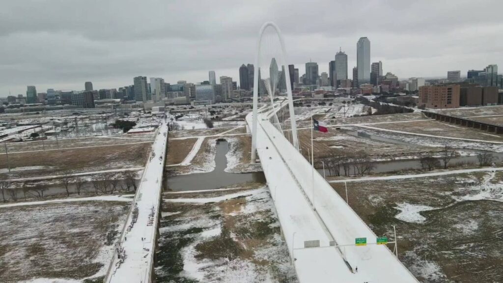 How much snow does Texas have